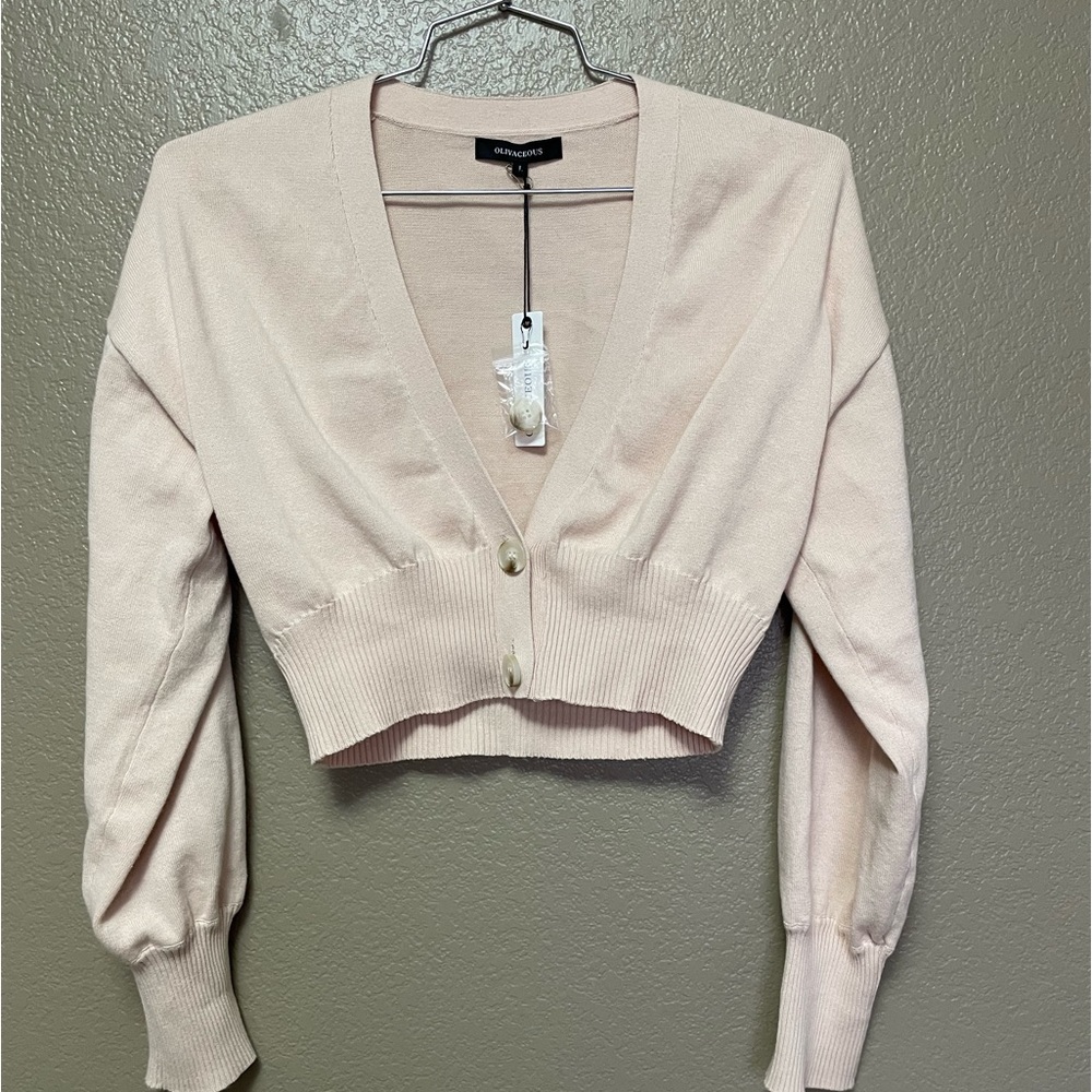 Cropped light pink cardigan by olivaceous